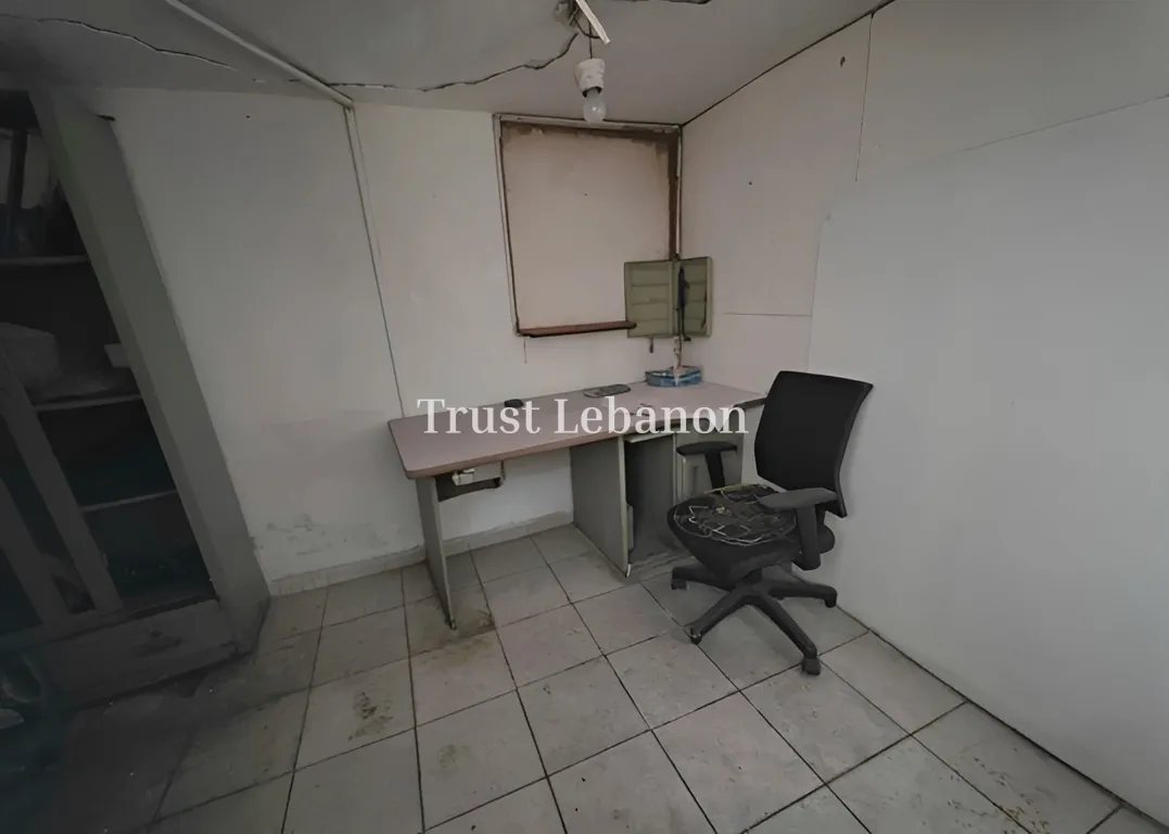 Warehouse for sale in Furn El Chebak