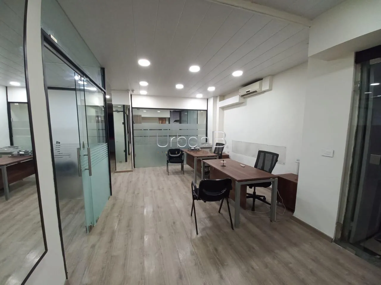 Office for rent in Forn el chebbak, lebanon