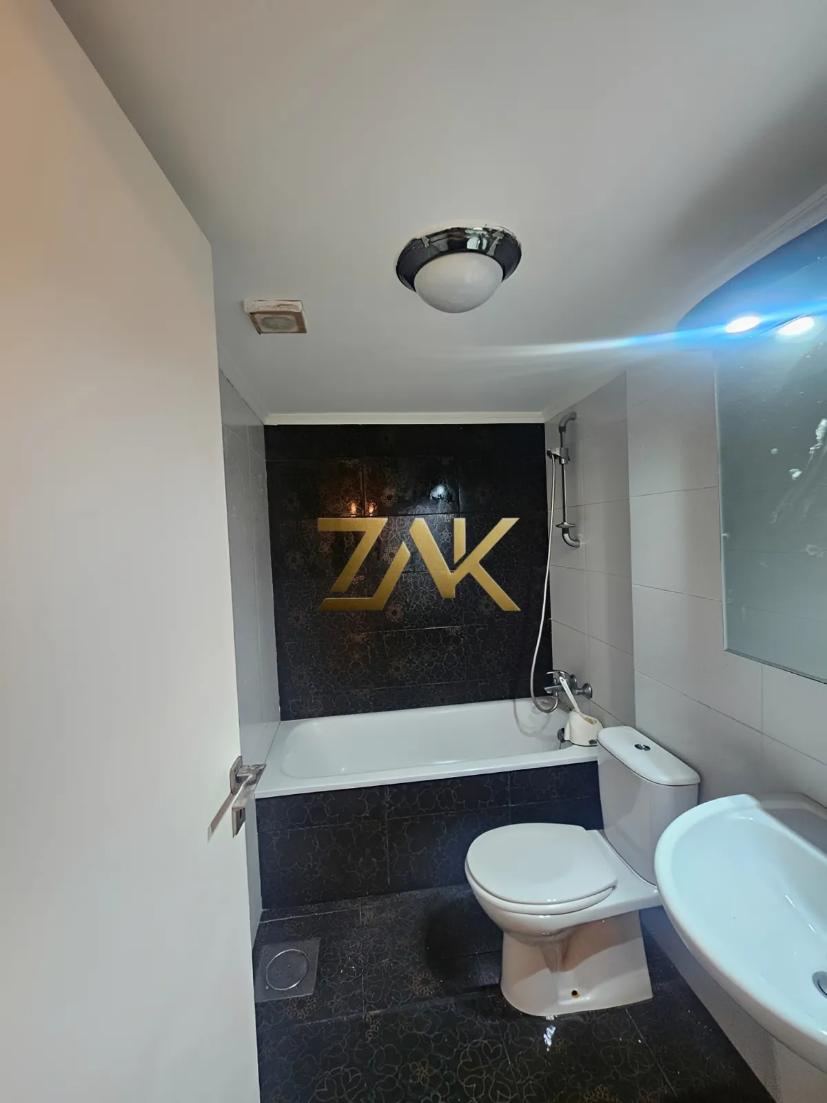 Apartment for Rent yarzeh - 3 bed, 3 bath
