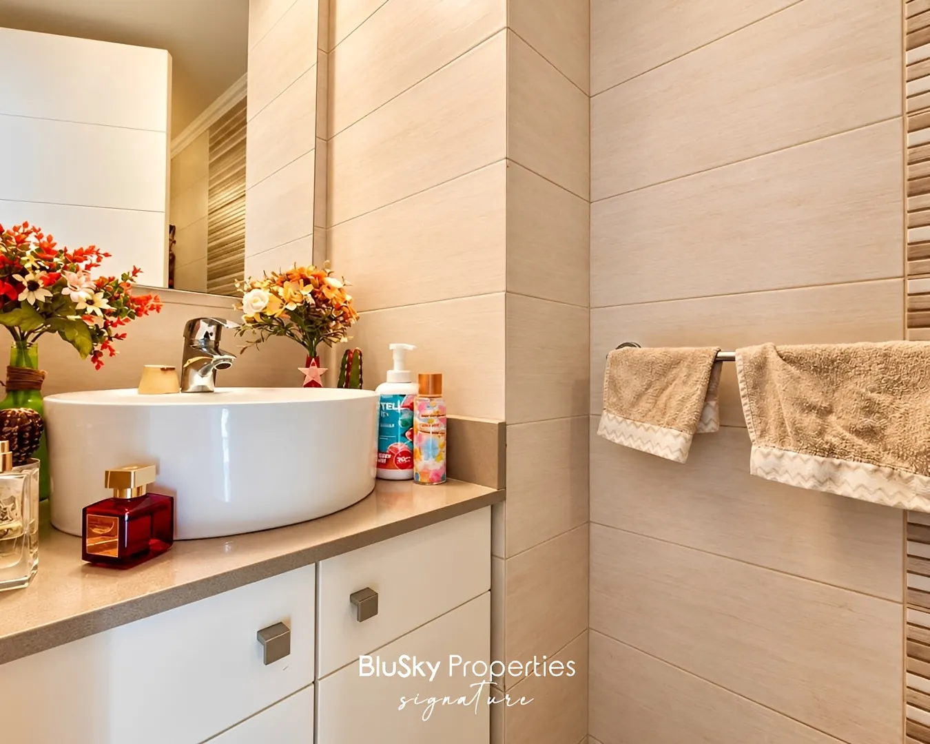 Duplex for sale in Aaqbiyeh
