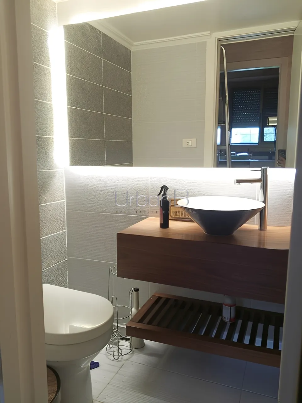 Apartment in Haret sakher, lebanon