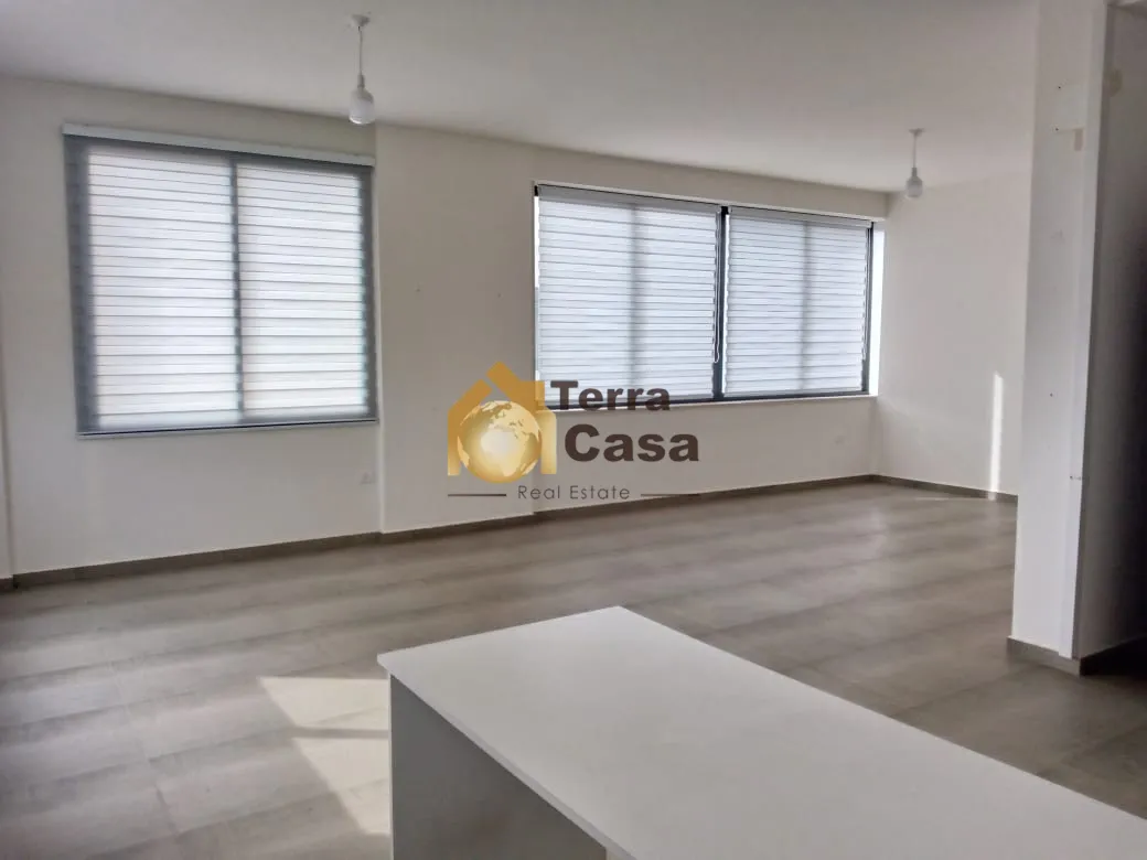 Office for sale in Ksara