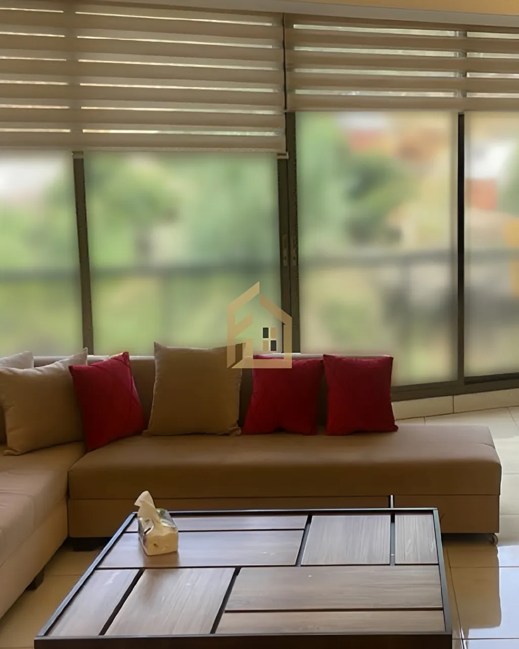 Apartment for rent in Aaoukar, Lebanon - 2 bed, 3 bath