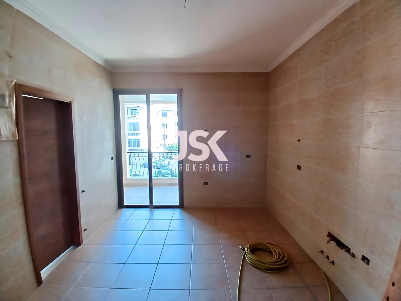 Apartment for Sale in Cornet Chahwan
