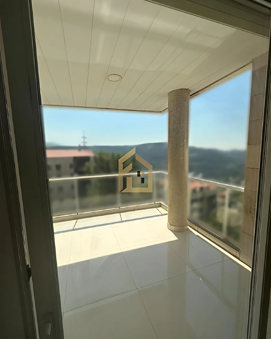 Apartment for sale in Monteverde Main Street