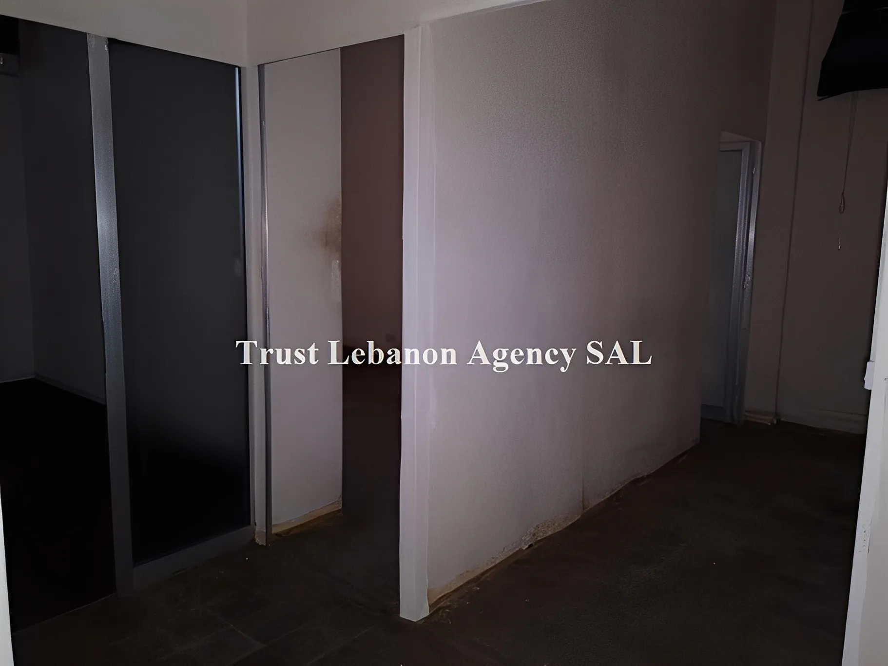 Commercial Property For Rent in Beirut, Badaro