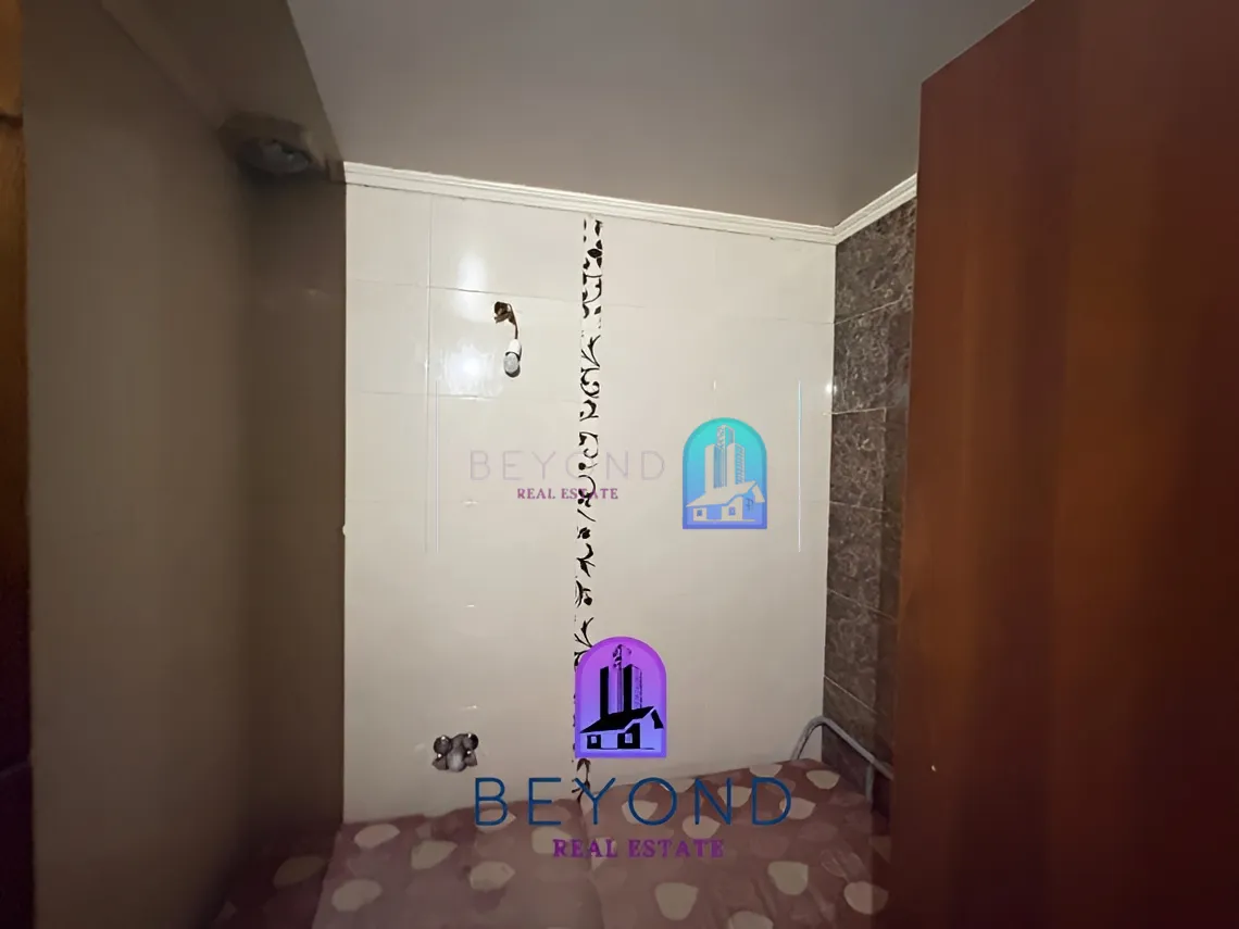 Apartment for sale in Sakiet El Janzeer, Bayrut, Lebanon