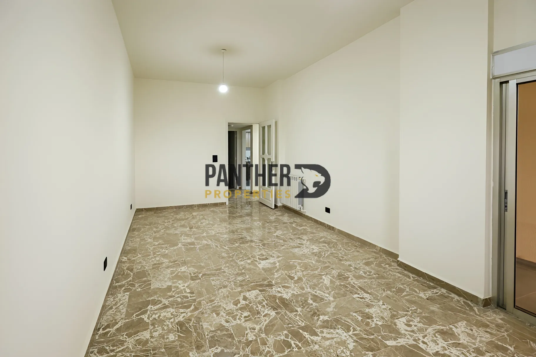 Apartment for sale in Mazraat Yachoua, Lebanon - 2 bed, 2 bath