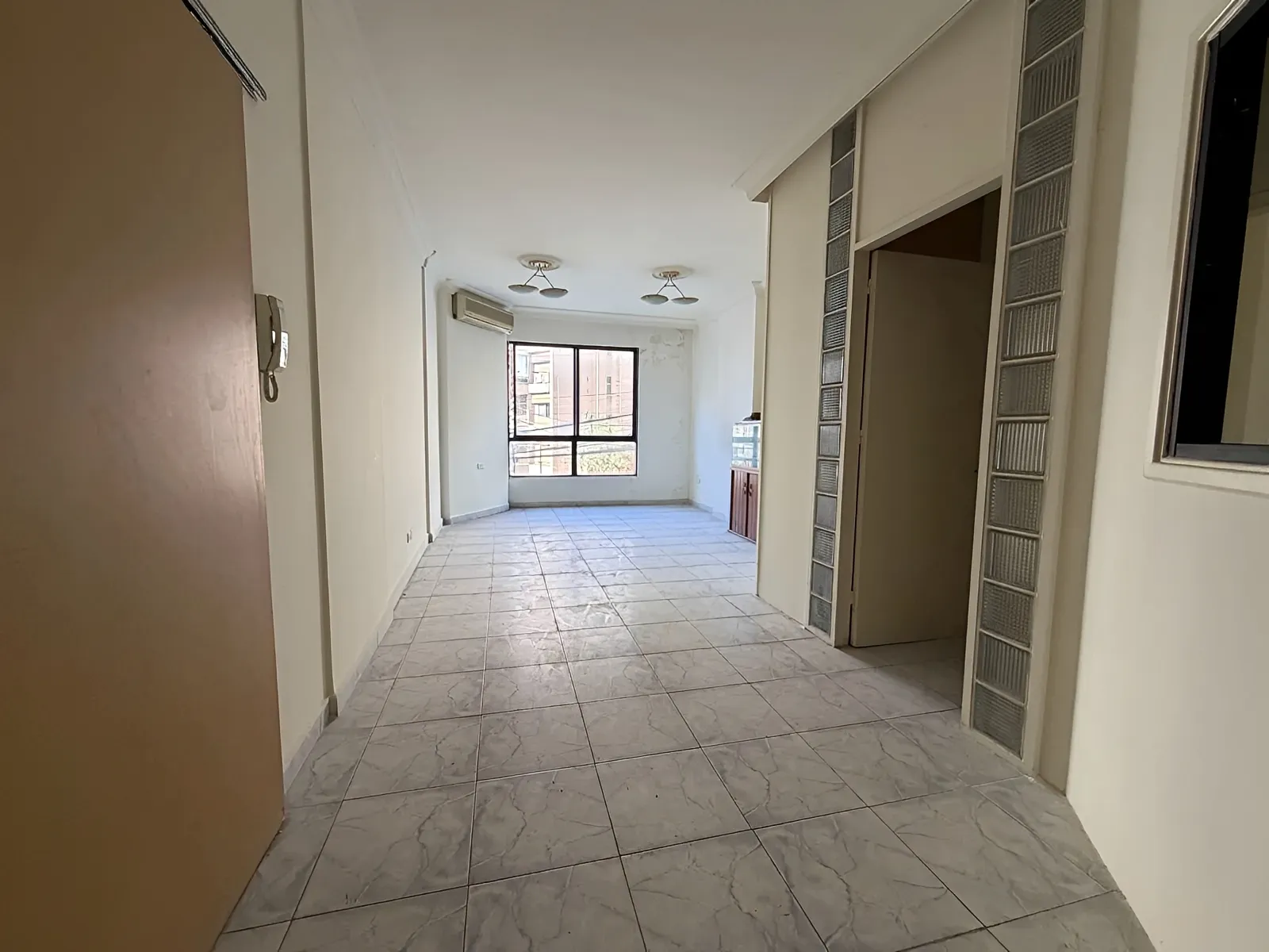 Office for Sale in Adonis