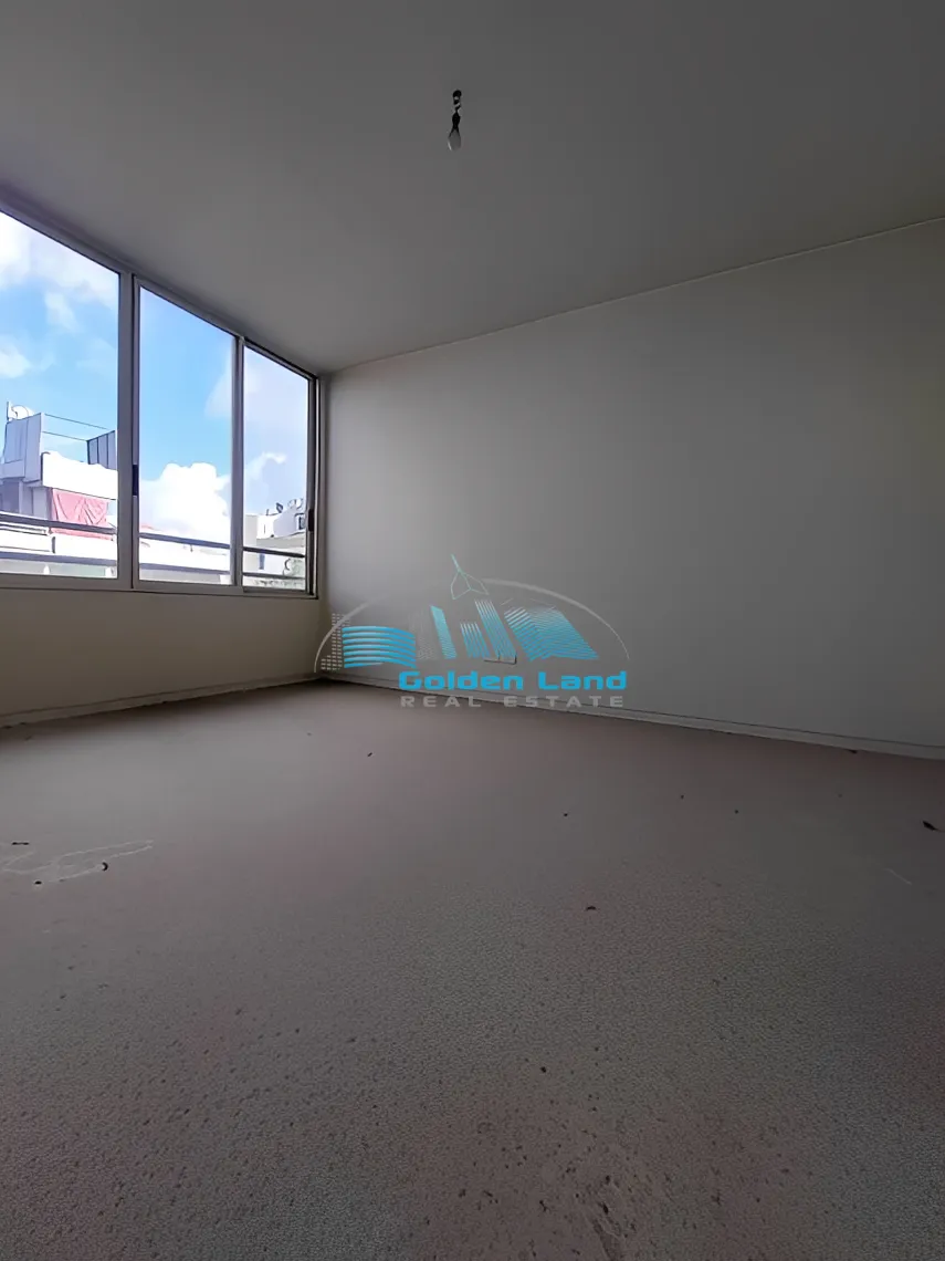 Office for rent in Mazraat Yachoua