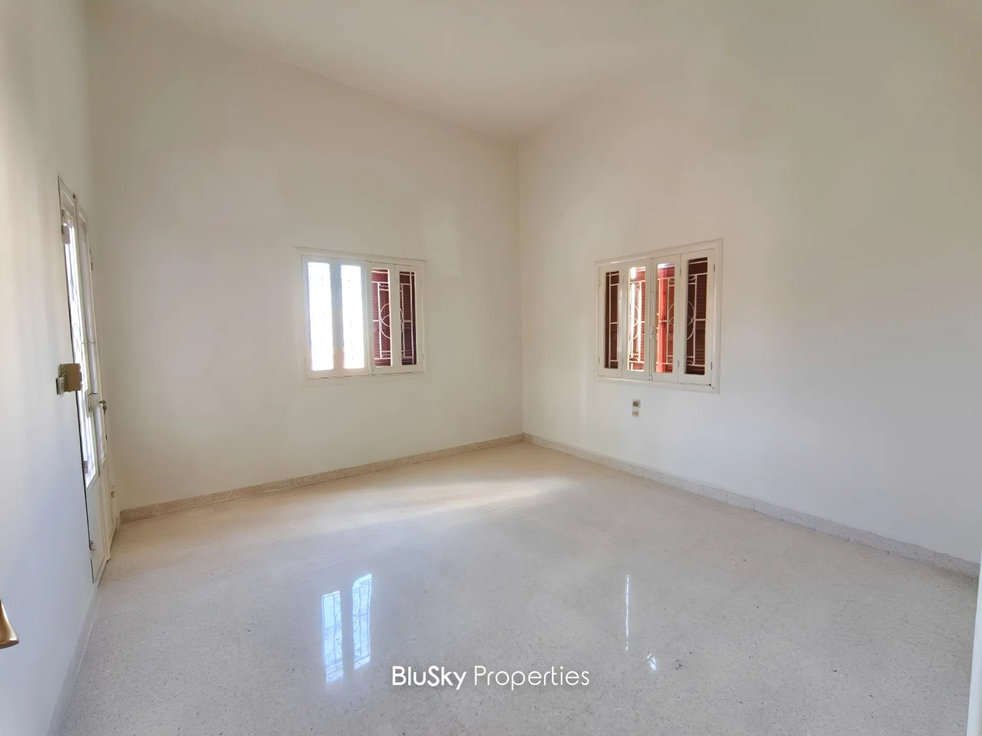 Apartment for rent in Mtayleb