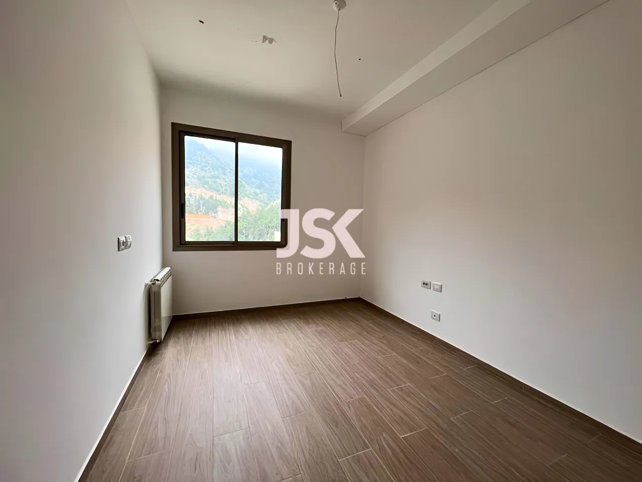 Apartment for Sale in Adma w Dafnah - 3 bed, 4 bath