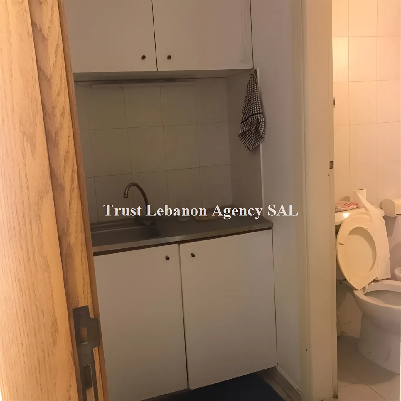 Shop For Sale in Metn, Sin El Fil