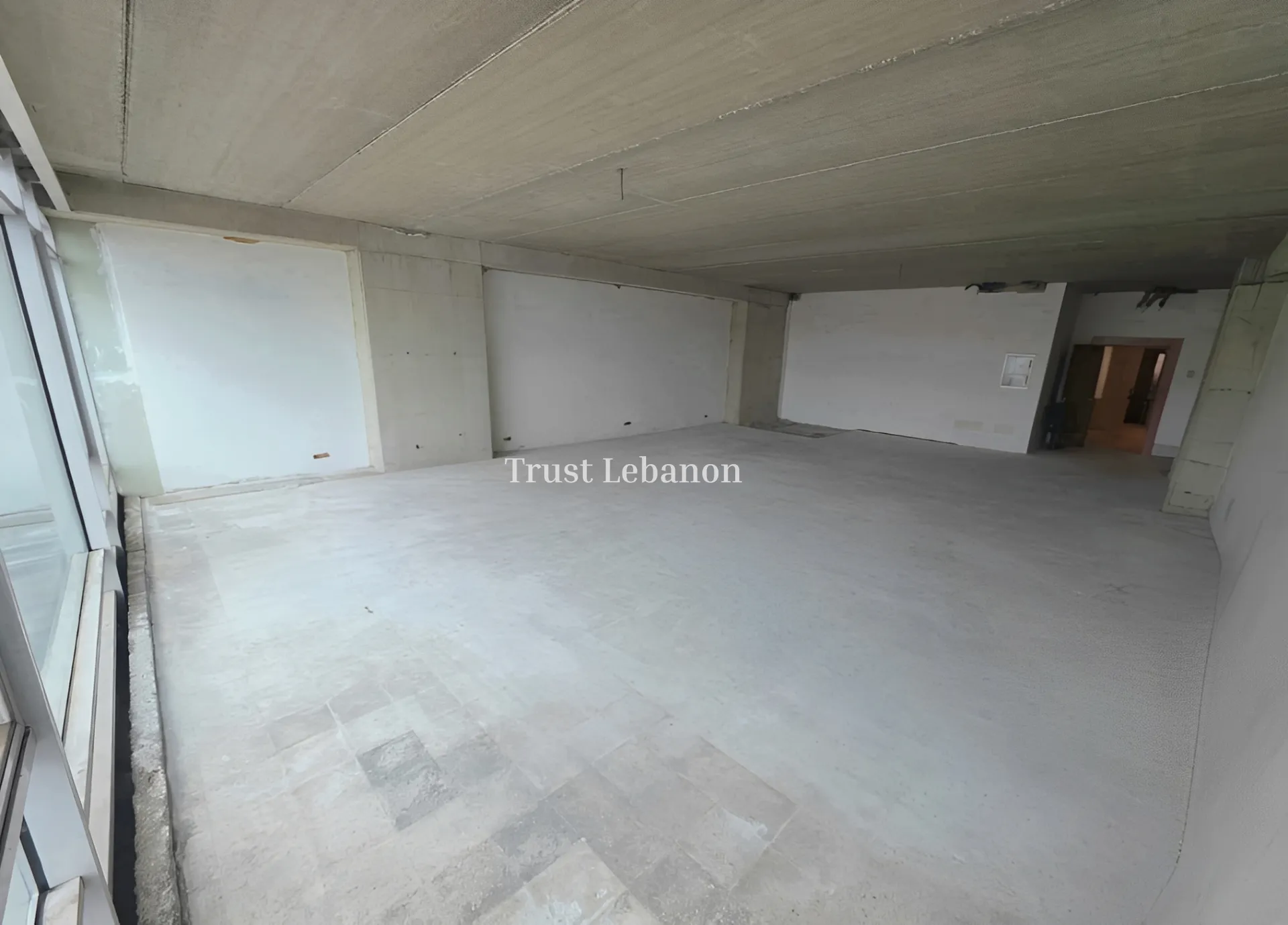 Office for rent in Dbayeh, Lebanon