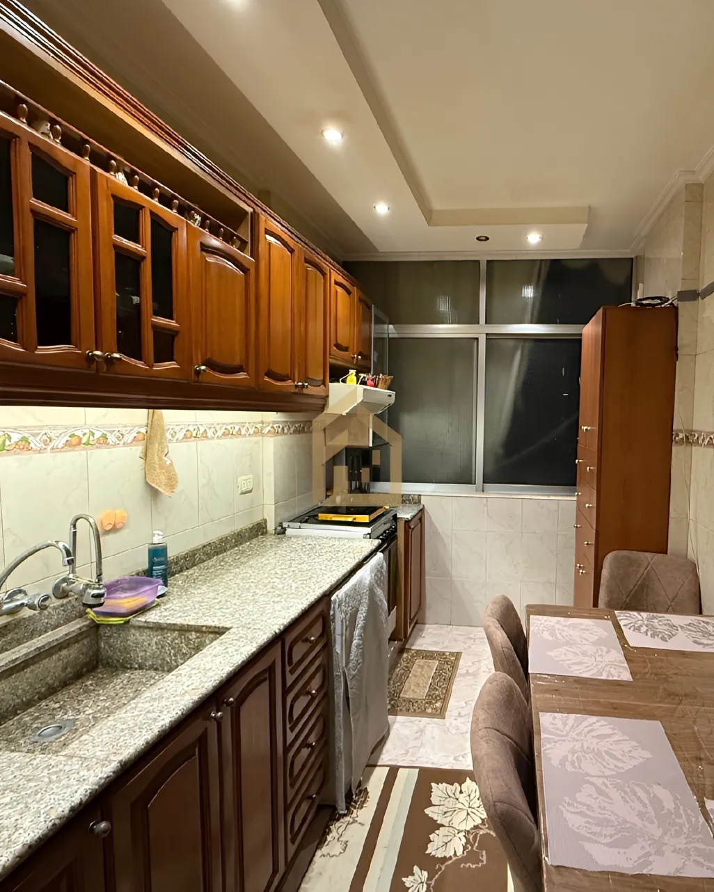 Apartment for sale in Tallet El Khayyat, Bayrut, Lebanon - 2 bed, 1 bath