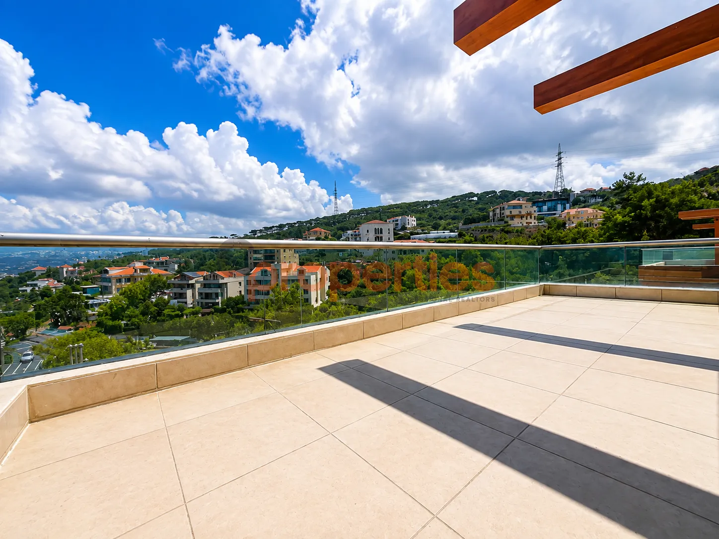 Apartment for Sale in Qornet El Hamra - 3 bed, 3 bath