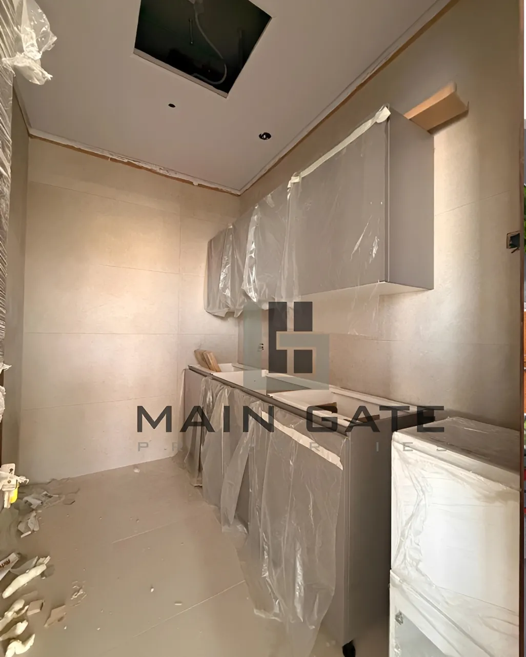 Office for sale in Sin El Fil