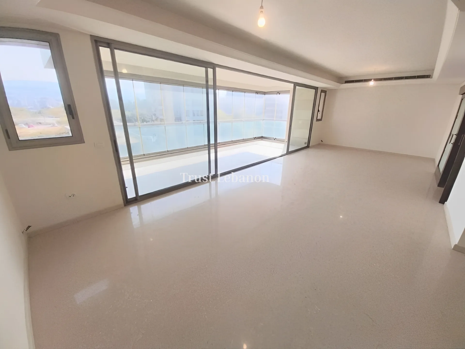 Apartment for rent in Achrafieh, Beirut, Lebanon - 3 bed, 4 bath