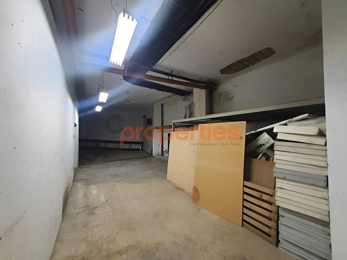 Warehouse for Sale in Mansourieh