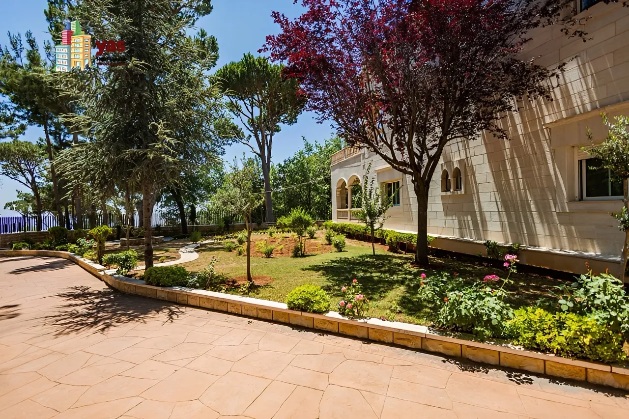 Villa for Sale in Bhersaf - 6 bed, 7 bath