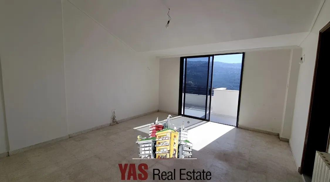 Apartment for Sale in Ballouneh
