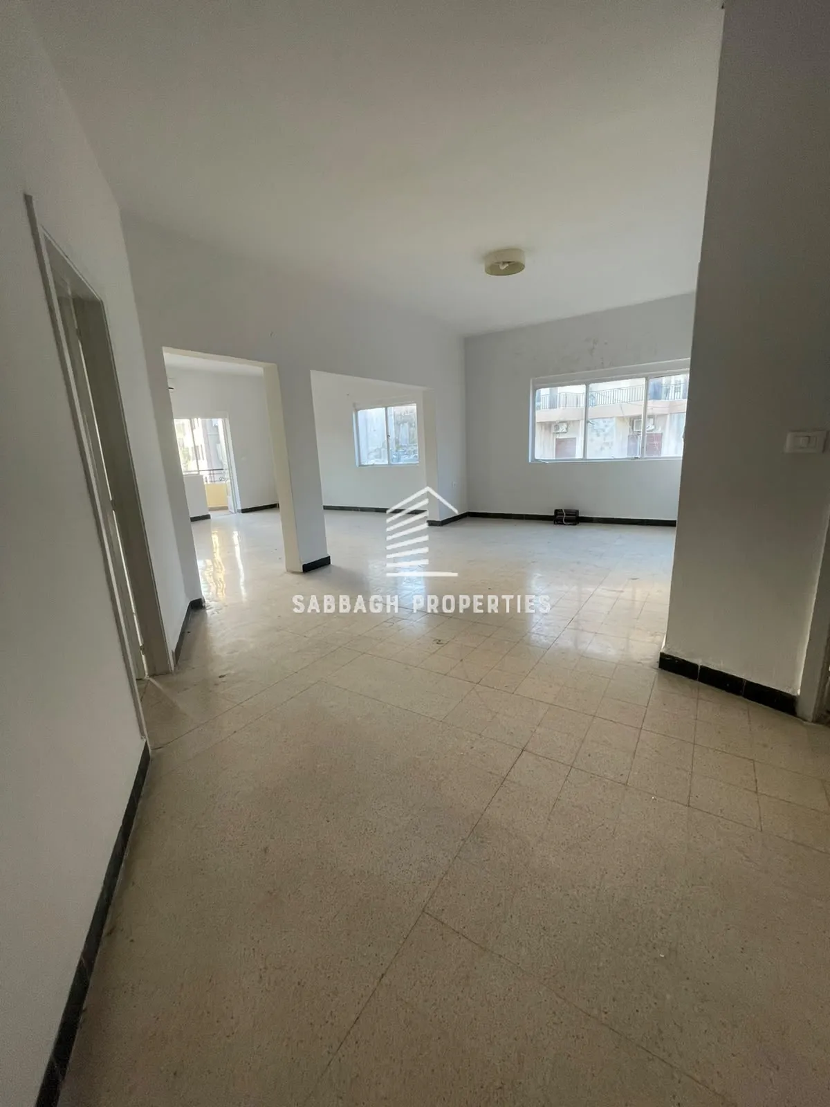 Apartment for rent in Geitawi, beirut, lebanon