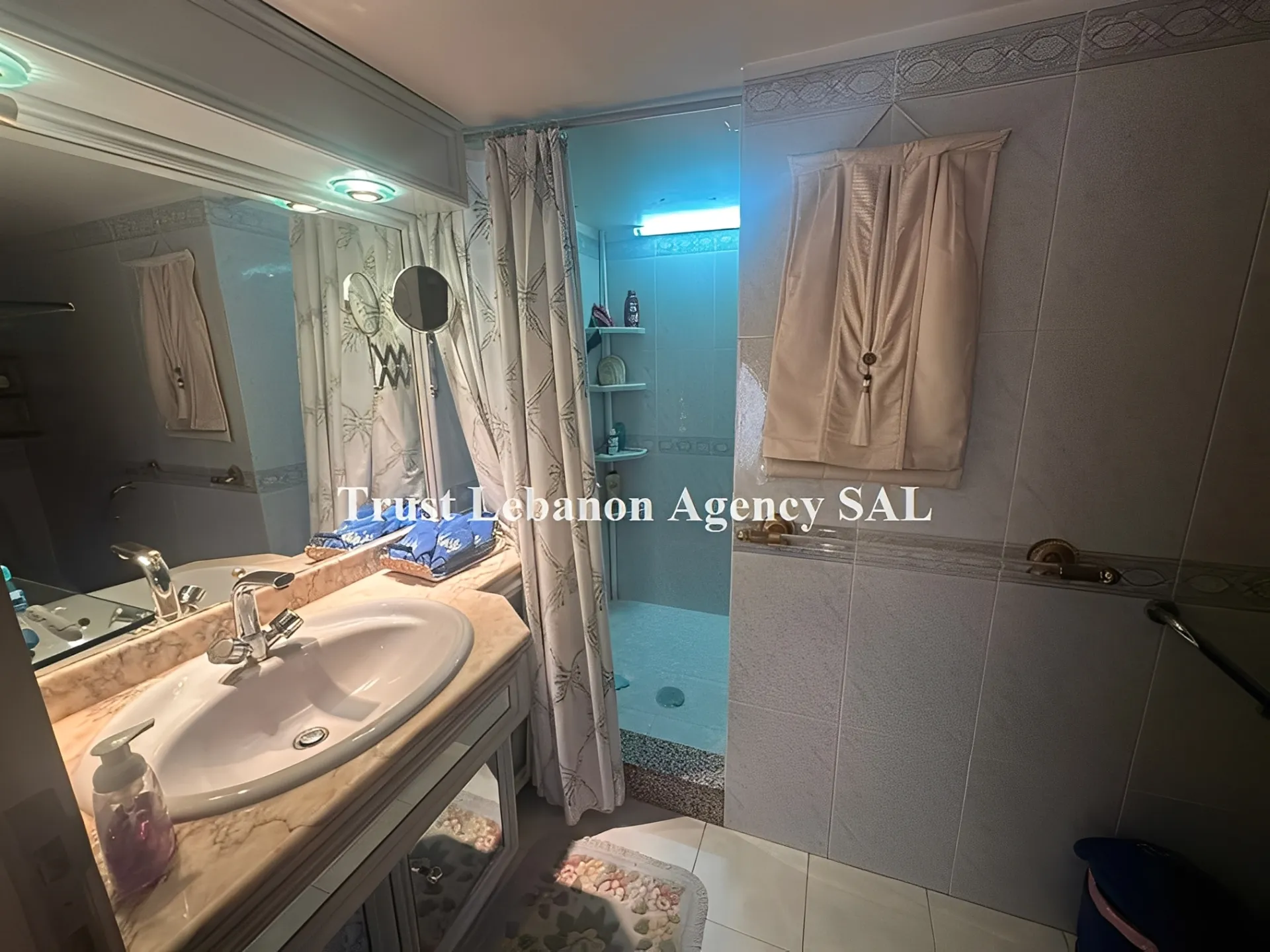 Apartment for Sale in Metn, Ain saade, Lebanon - 4 bed, 5 bath