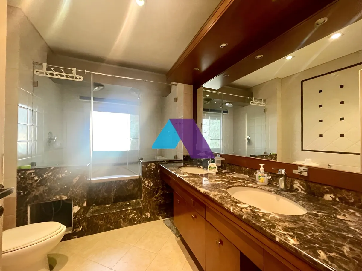 Apartment for Sale in Ain Aar