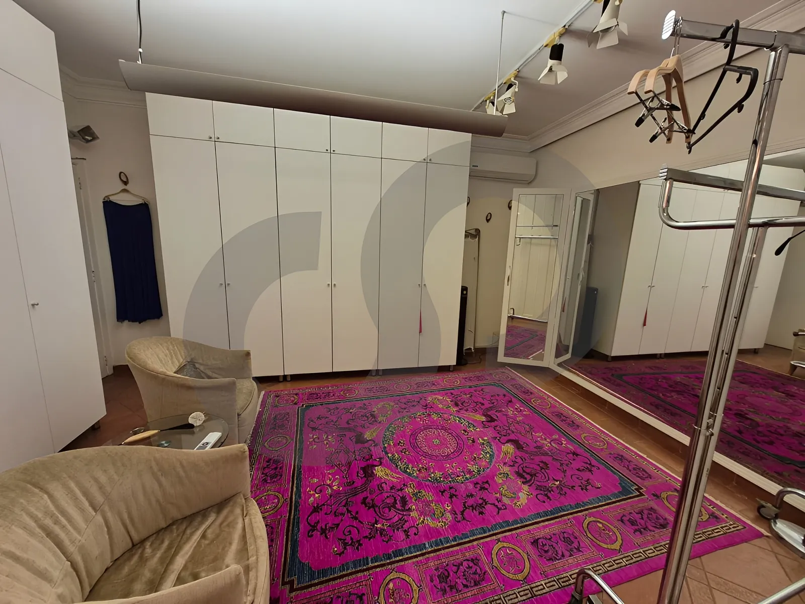 Apartment for Sale in Ain Al Tineh
