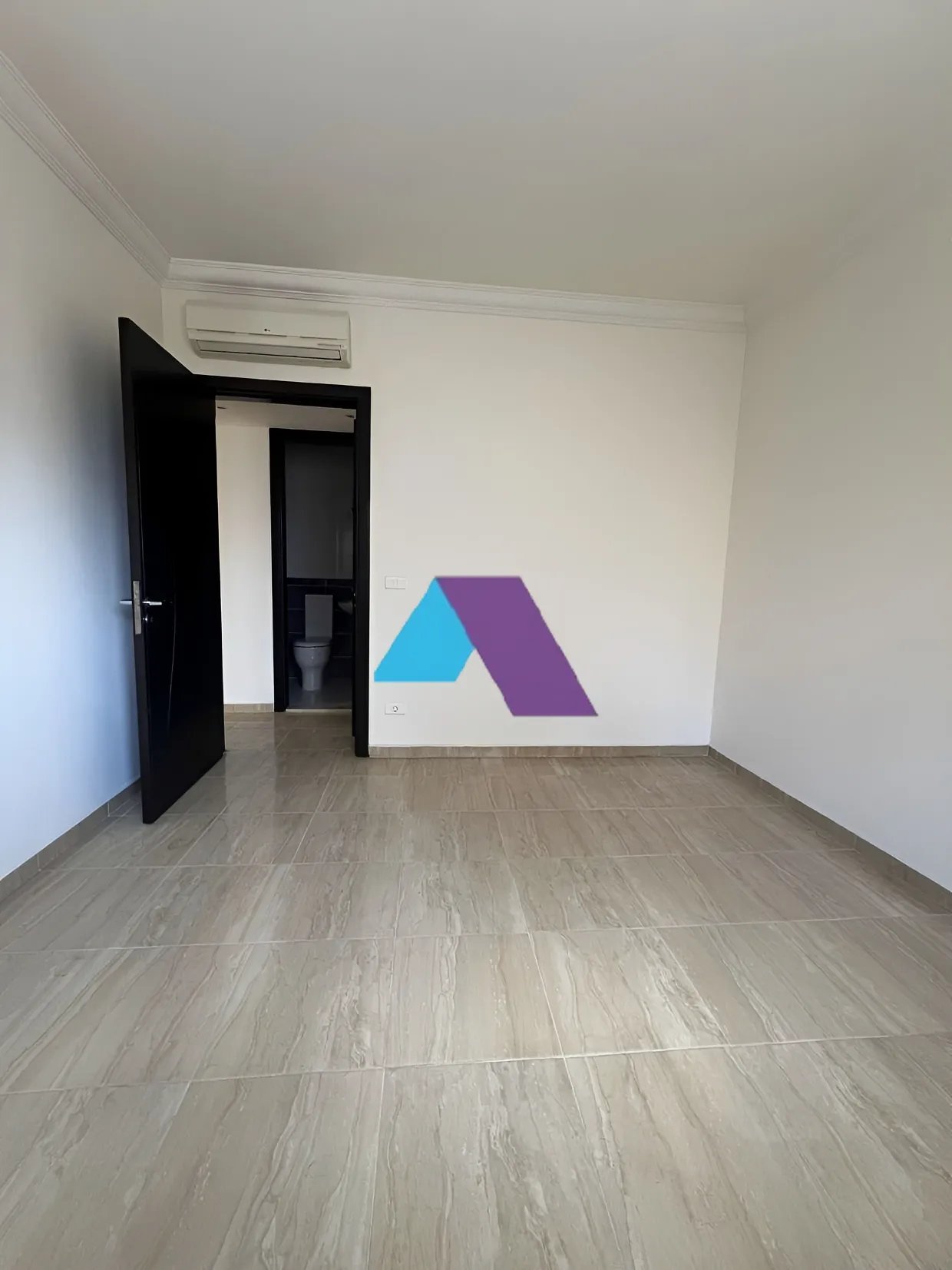 Apartment for Sale in Msaytbeh