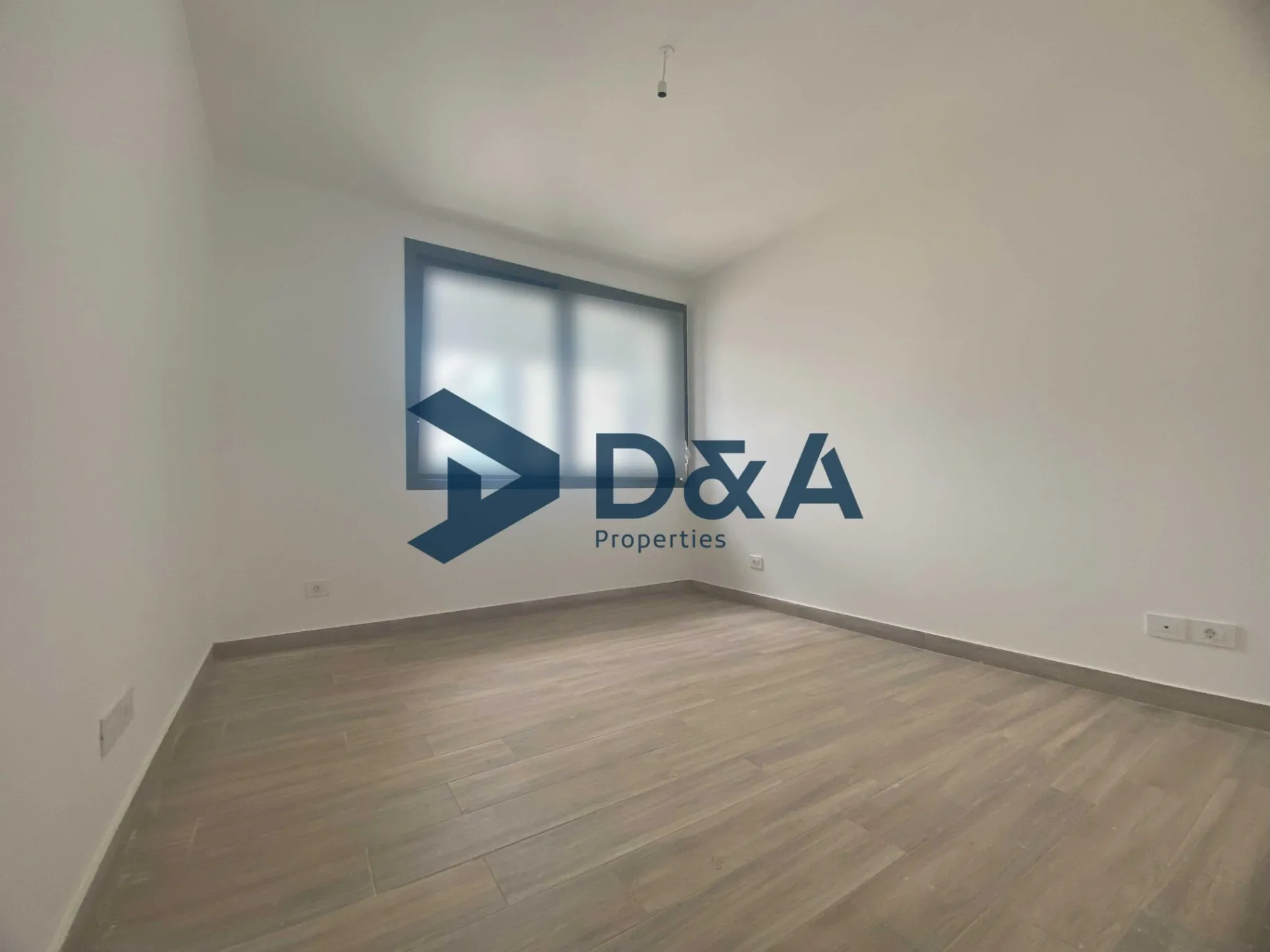 Apartment for sale in Clemenceau, Bayrut, Lebanon - 3 bed, 4 bath