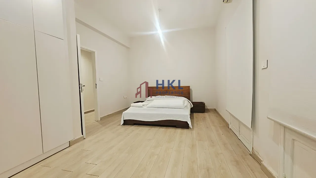 Apartment for rent in Caree d'or, Achrafieh