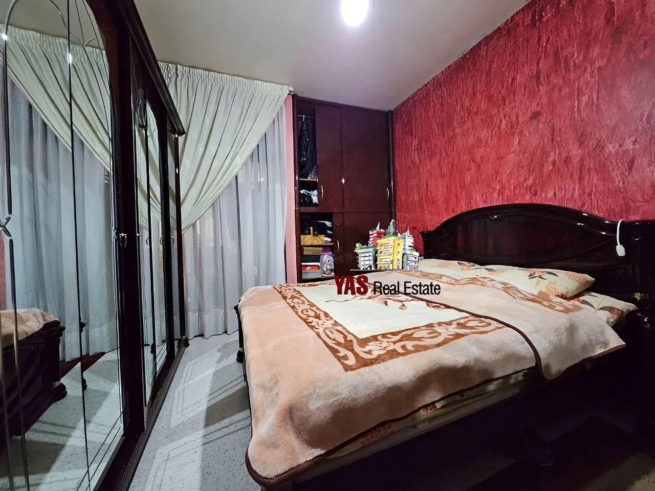 Apartment for Sale in Ballouneh