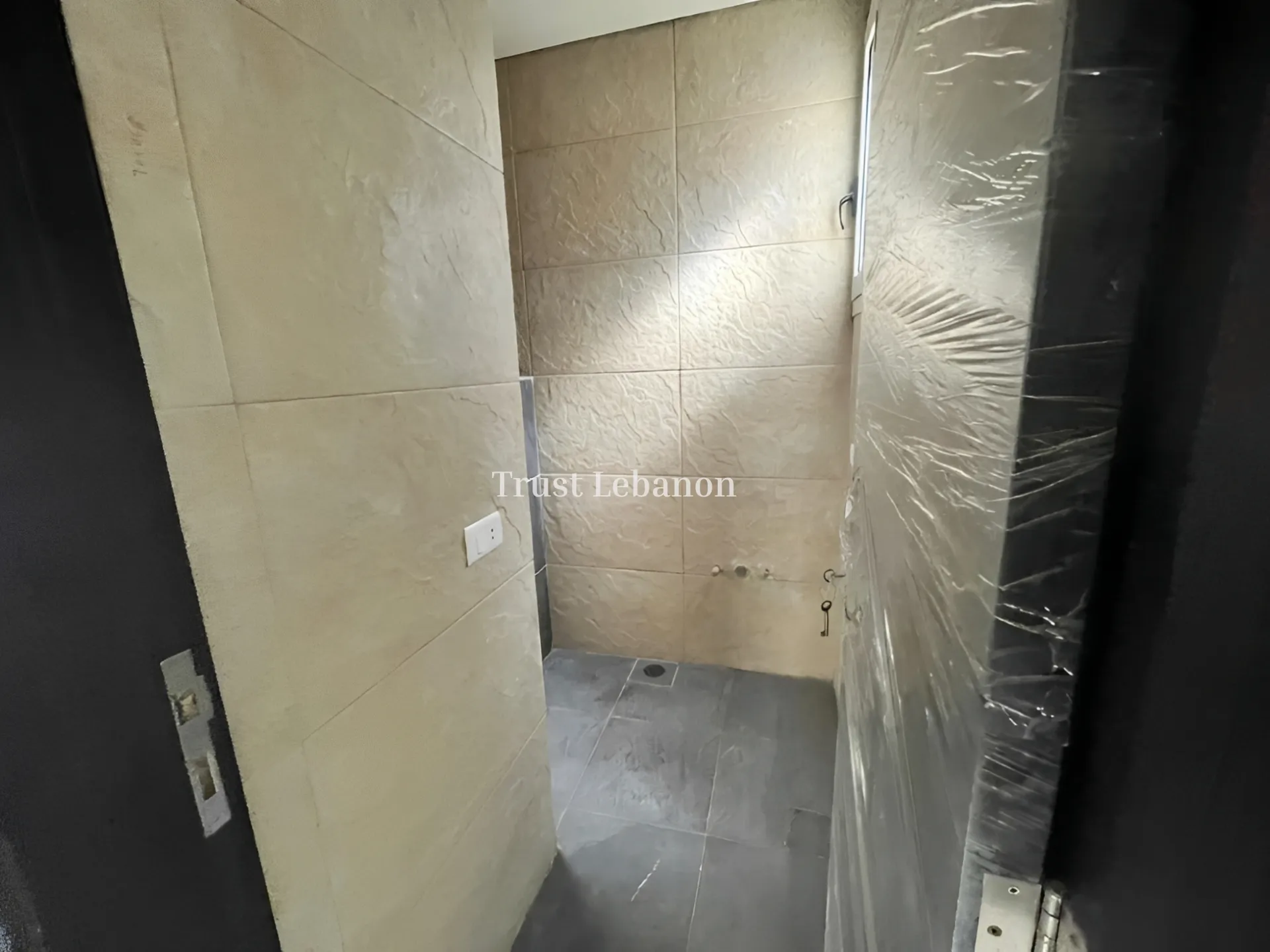 Apartment for sale in Qornet El Hamra, Lebanon