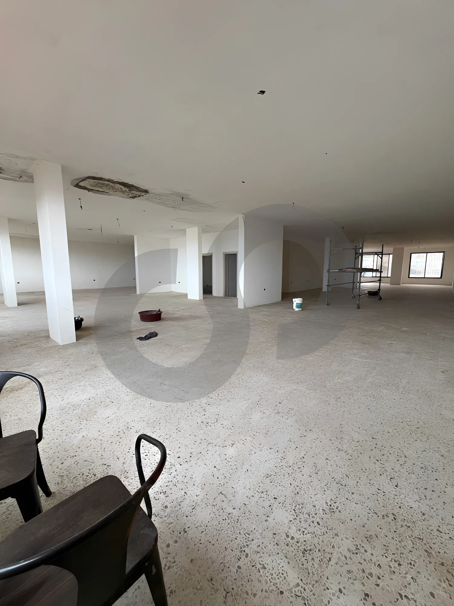 Commercial Property for Rent in Khalde