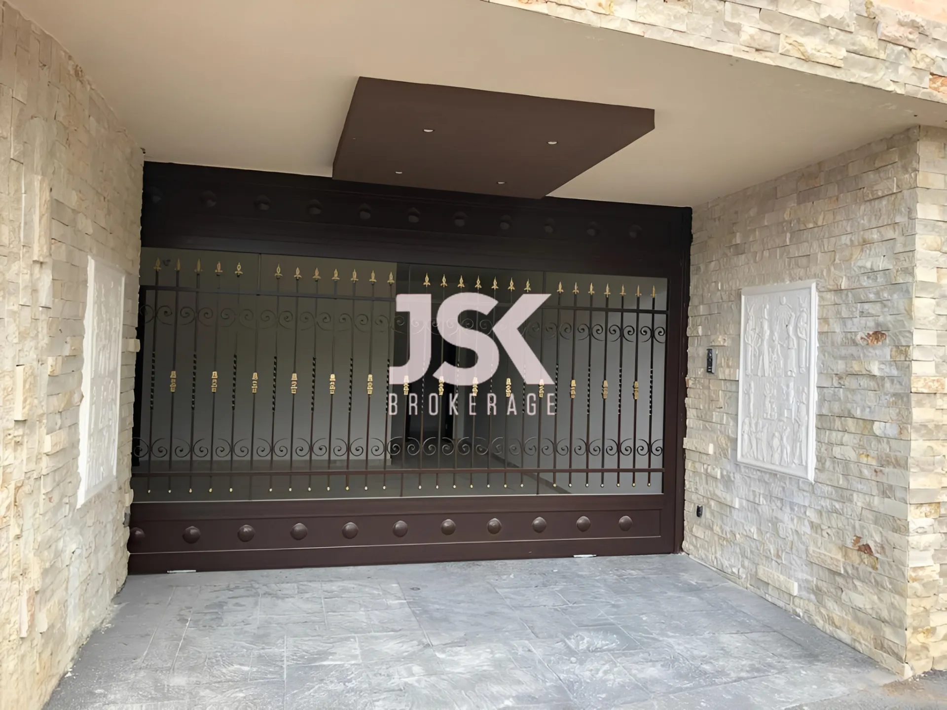 Villa for Sale in Fatqa, Lebanon