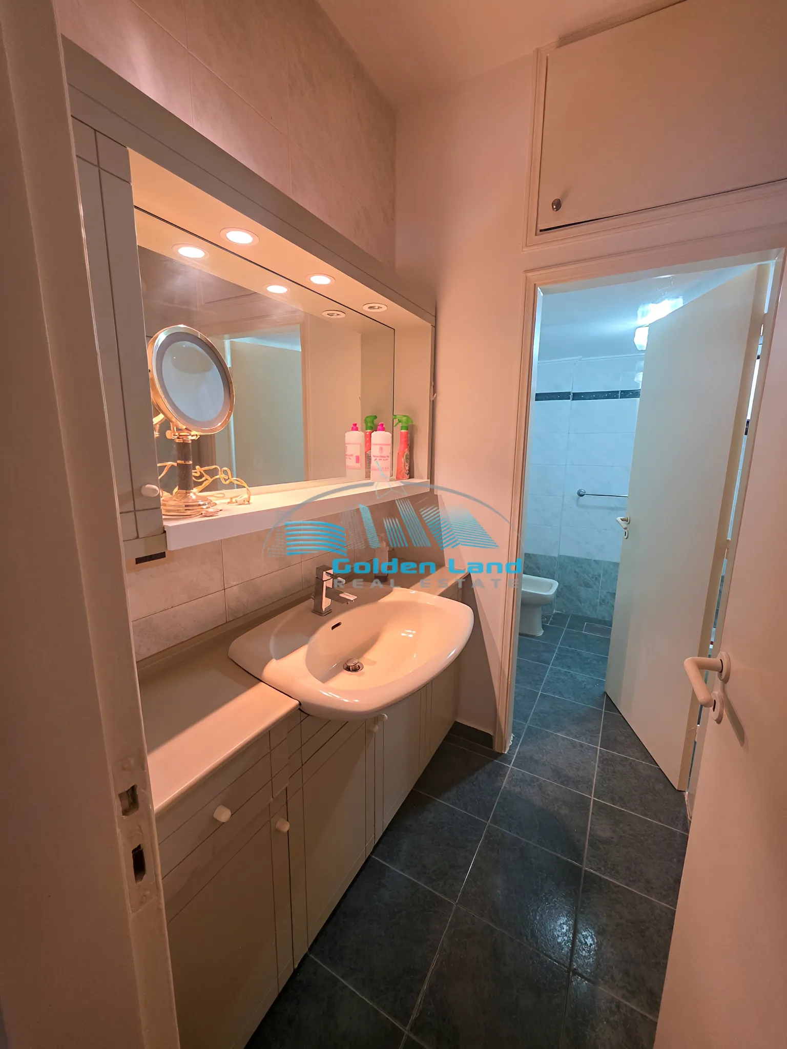 Apartment for Rent in Aaoukar