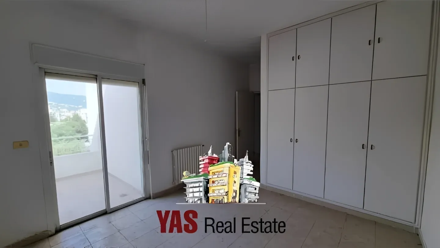 Apartment for Sale in Ballouneh - 4 bed, 4 bath