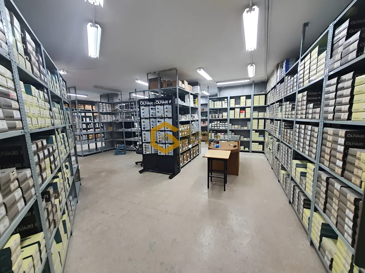 Warehouse for Sale in Mansourieh