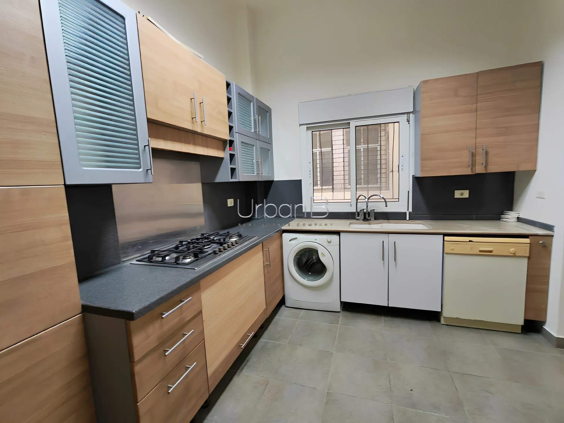 Residential in Mdawar, achrafieh, beirut