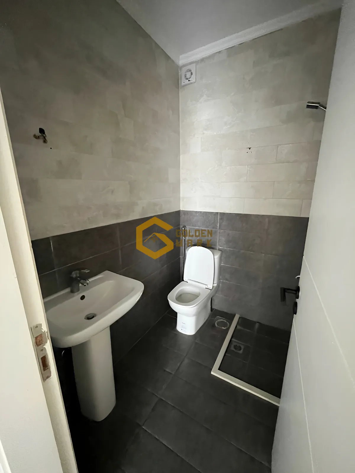 Apartment for Sale in Sahel Aalma