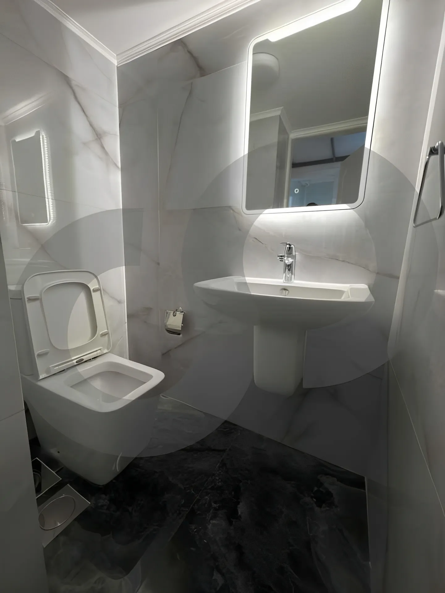 Apartment for Sale in Kraytem, Beirut, Lebanon