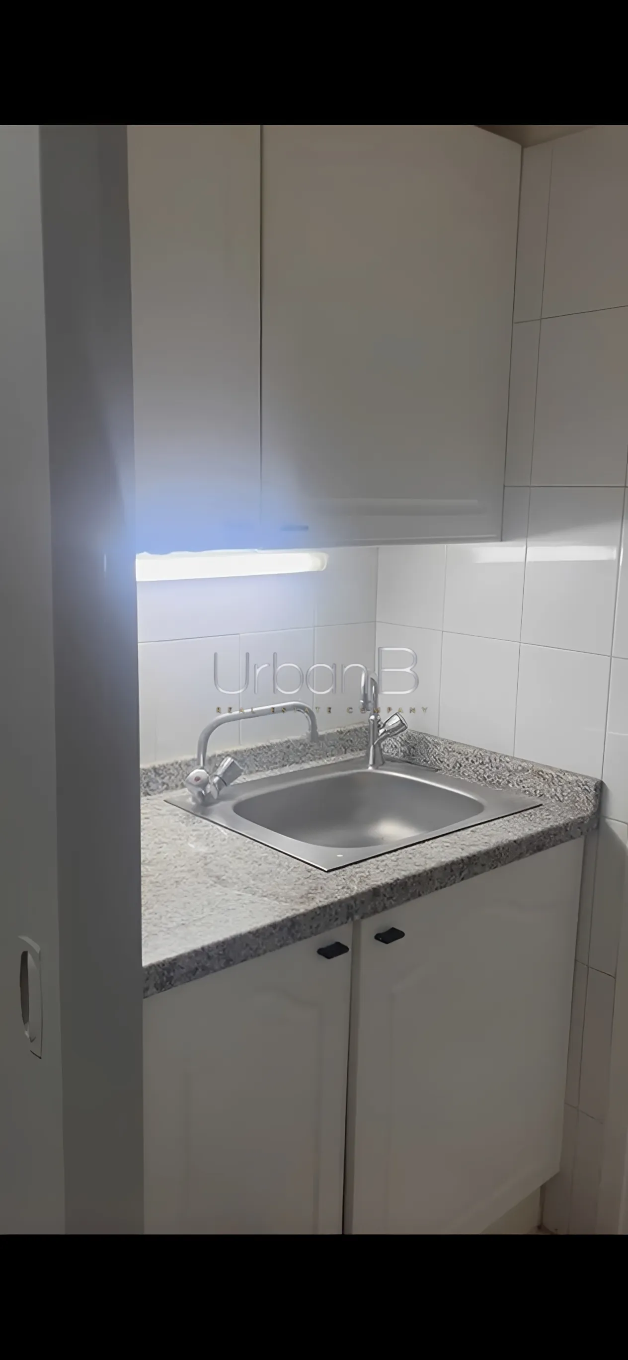 Clinic for rent in Hotel Dieu