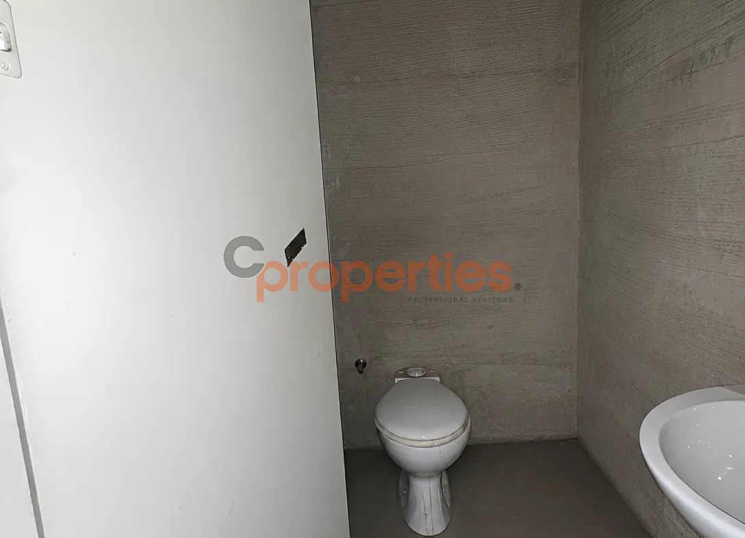 Showroom for Sale in Achrafieh
