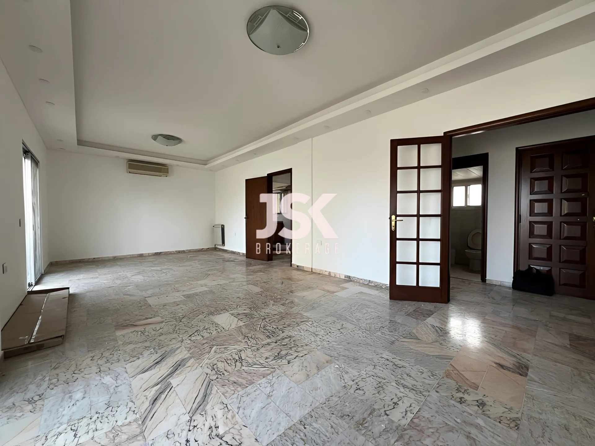 Apartment for Rent in Achrafieh - 3 bed, 3 bath