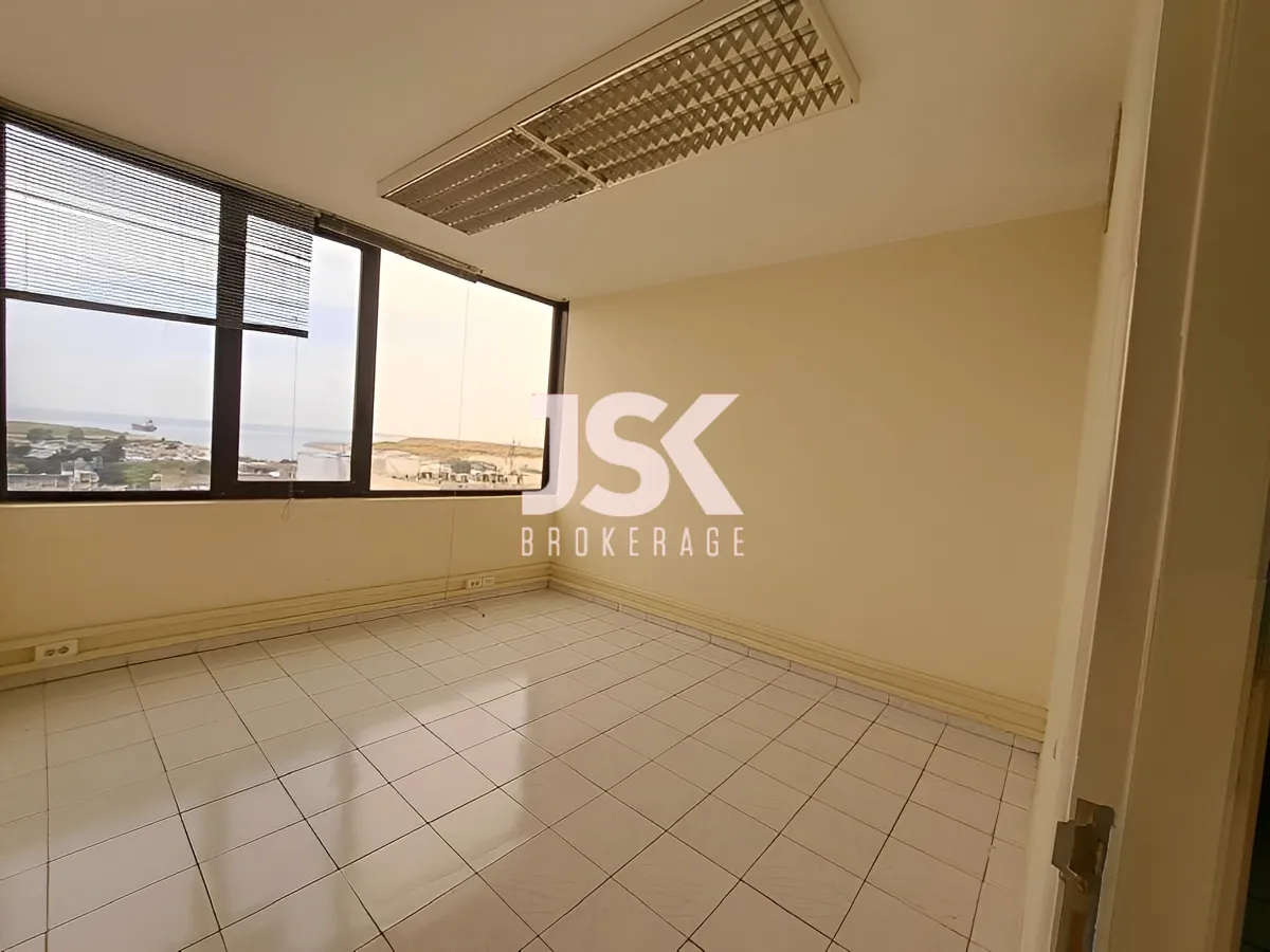 Office for rent in Daoura, Lebanon