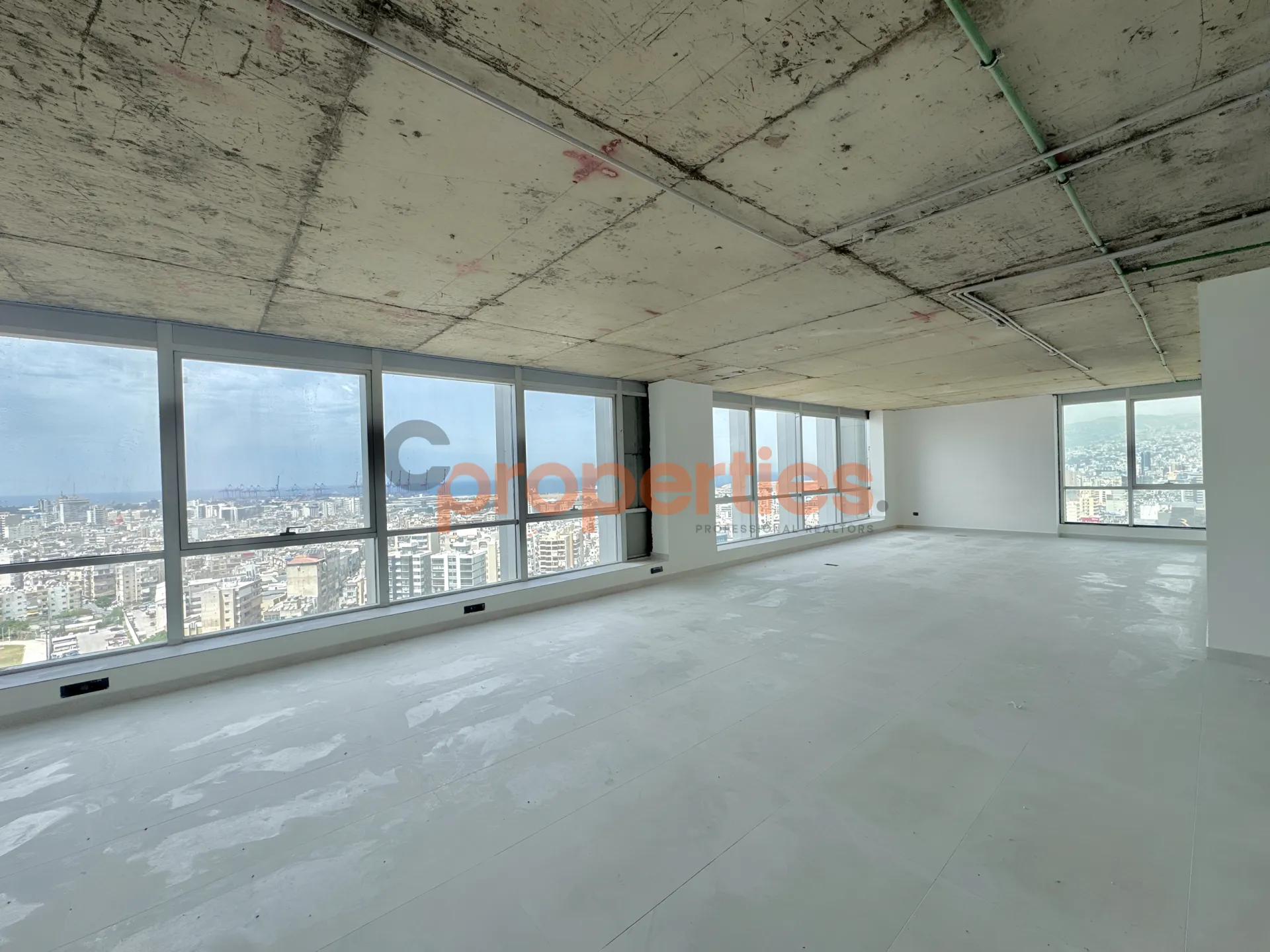 Office for rent in Dekwaneh, Lebanon