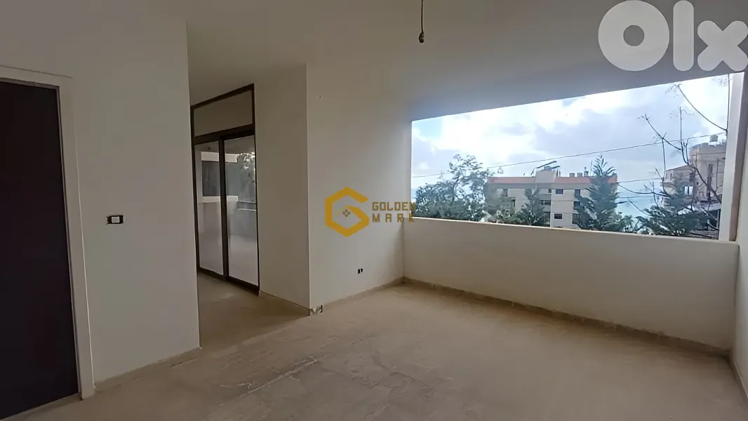 Apartment for Sale in Haret Sakher - 4 bed, 4 bath