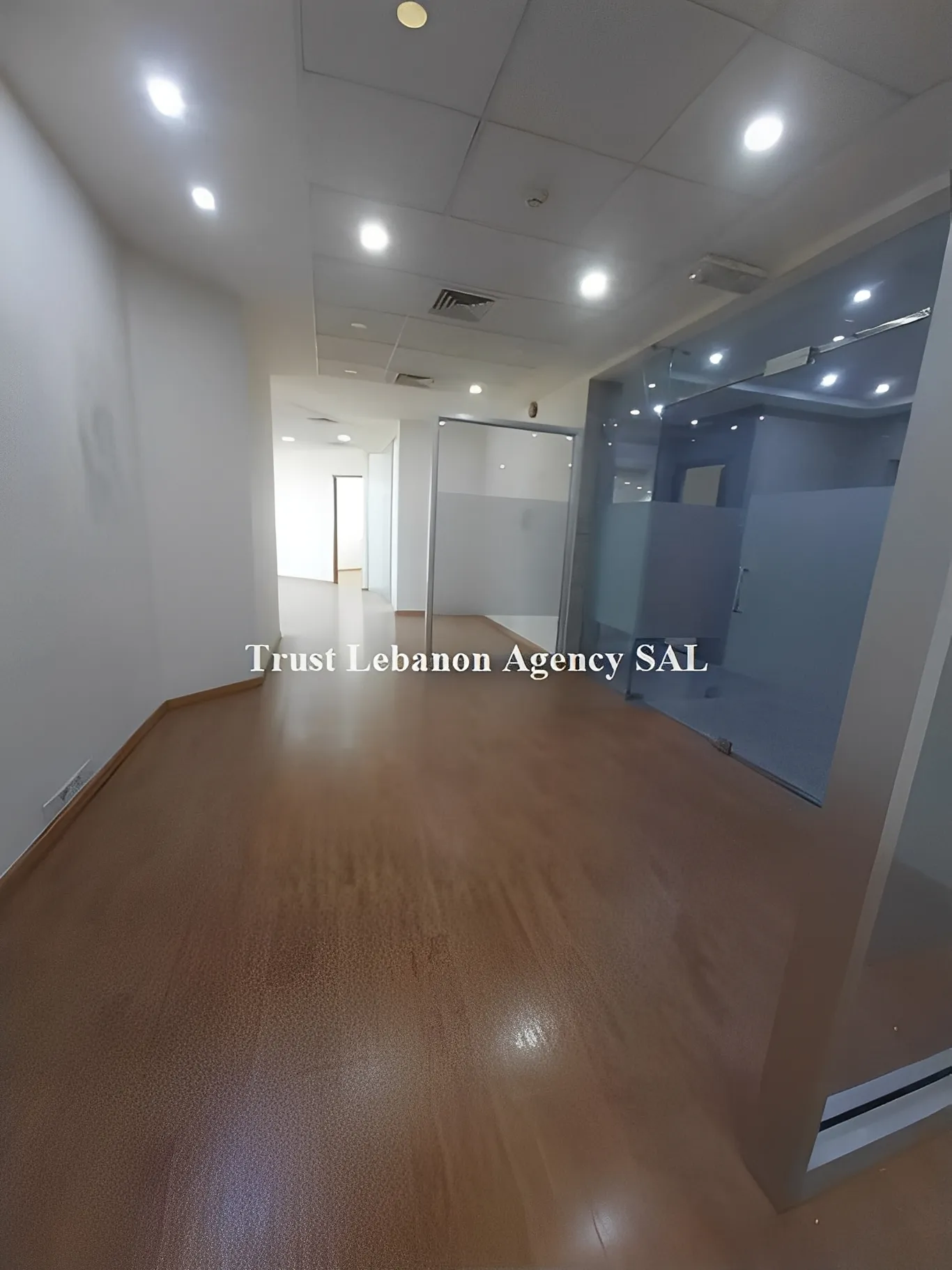 Office for rent in Metn, Jisr El Bacha