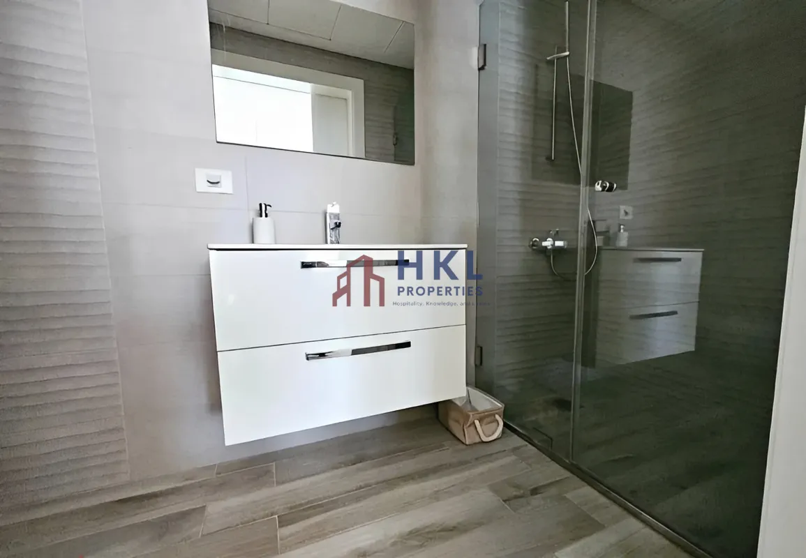 Apartment for rent in Clemenceau, Bayrut, Lebanon